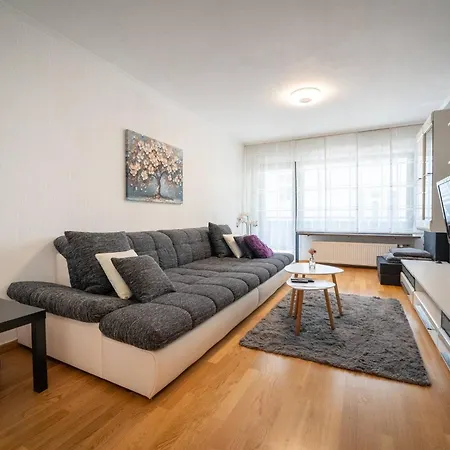 Apartment Haus Oliva Charmante In Top-lage Mit Balkon Und Parkplatz Bad Kissingen