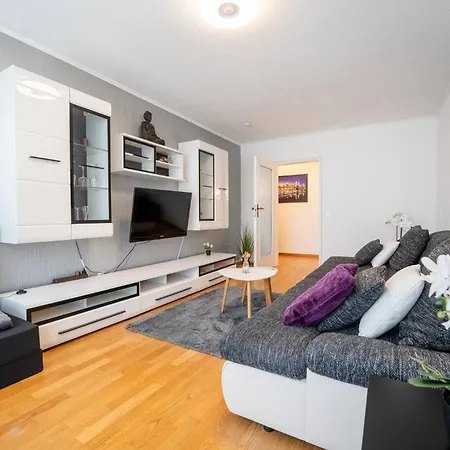 Apartment Haus Oliva Charmante In Top-lage Mit Balkon Und Parkplatz *