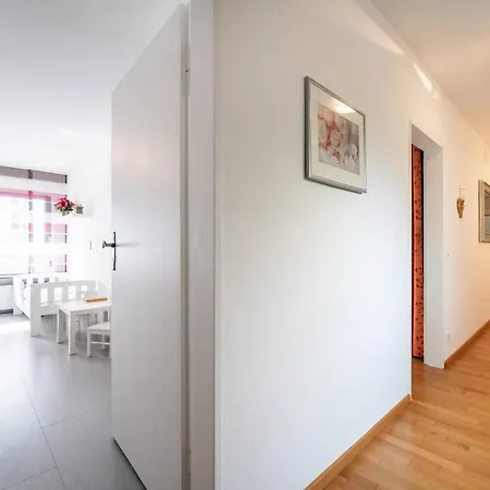 Apartment Haus Oliva Charmante In Top-lage Mit Balkon Und Parkplatz *